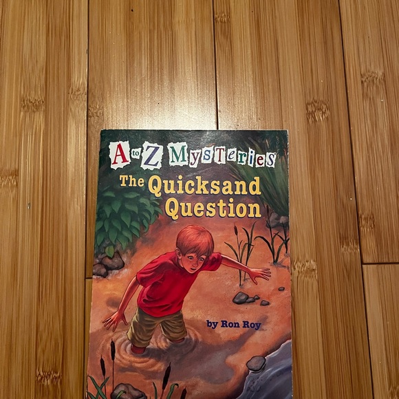 A-Z Mysteries By Ron Roy $5 each book - Picture 5 of 7